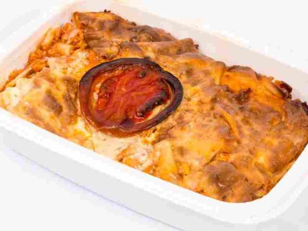 Dietetic Lasagna cu carne de pui si rosii