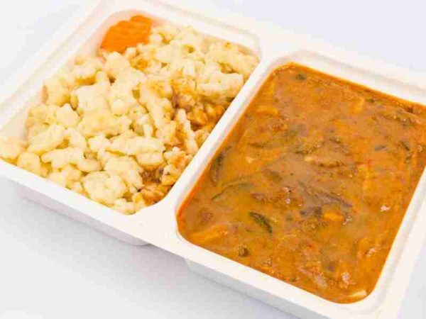 Tocanita de vita Stroganoff galuste de casa