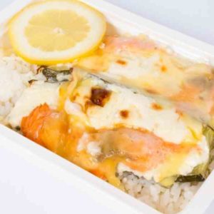 R-Zucchini umplut cu somon fume,orez iasmin,sos cascaval