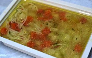 Supa limpede pui fidea casaM A-Supa de pui cu taitei