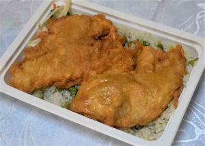 File salau parizian orez legume B-Snitel parizian de pui, orez cu legume si porumb