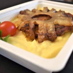 C-Friptura tiganeasca de porc,cartofi piure