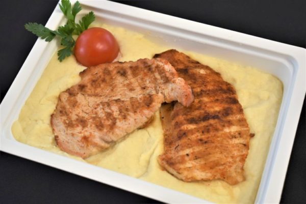N-Piept de curcan cu piure de conopida