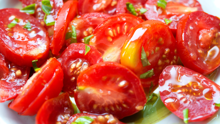 Salată de roșii