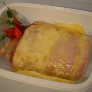 D-Piept de curcan gratinat cu sunca si cascaval