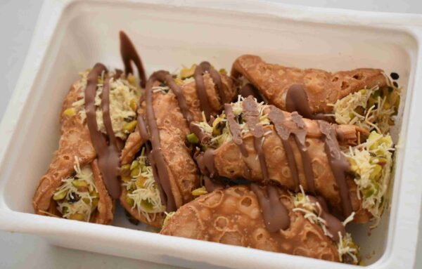 I-Cannoli cu fistic