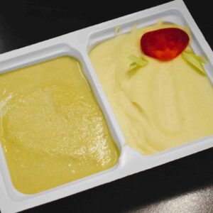 Piept pui sos legume cartofi piure B-Pui cu sos de legume, cartofi piure